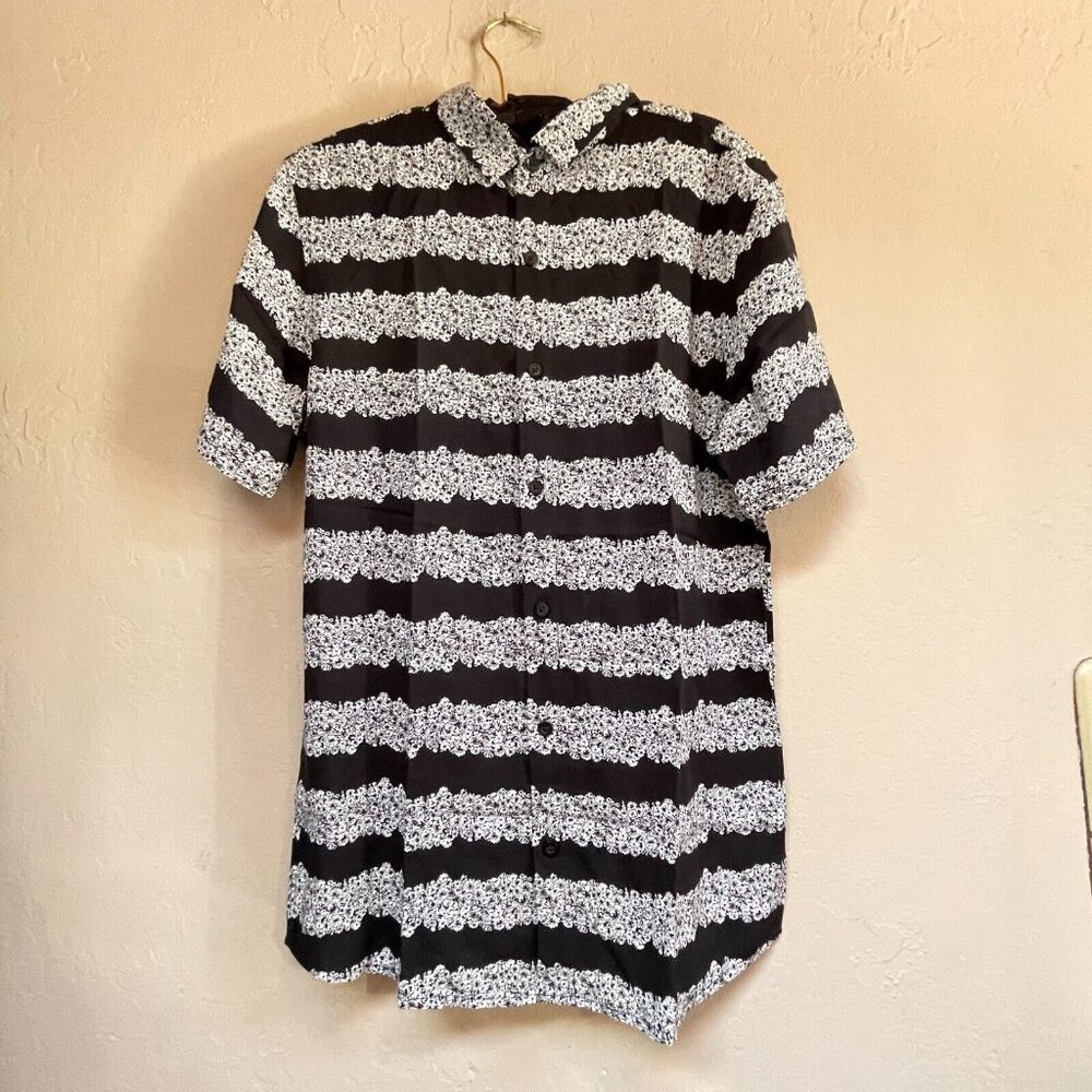 A Frame Mens Button Down Quincy Shirt Medium Casual Slim Floral Black New